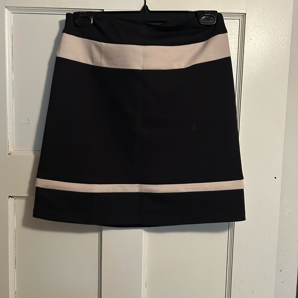 Smart Set Black and Cream Mini Skirt